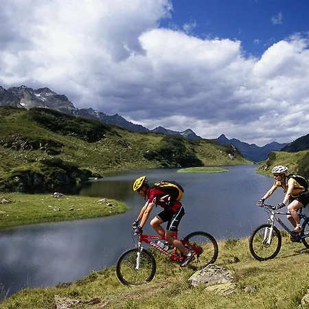 Haus Christaldo Alojamento de Acomodação e Pequeno-almoço Sankt Anton am Arlberg